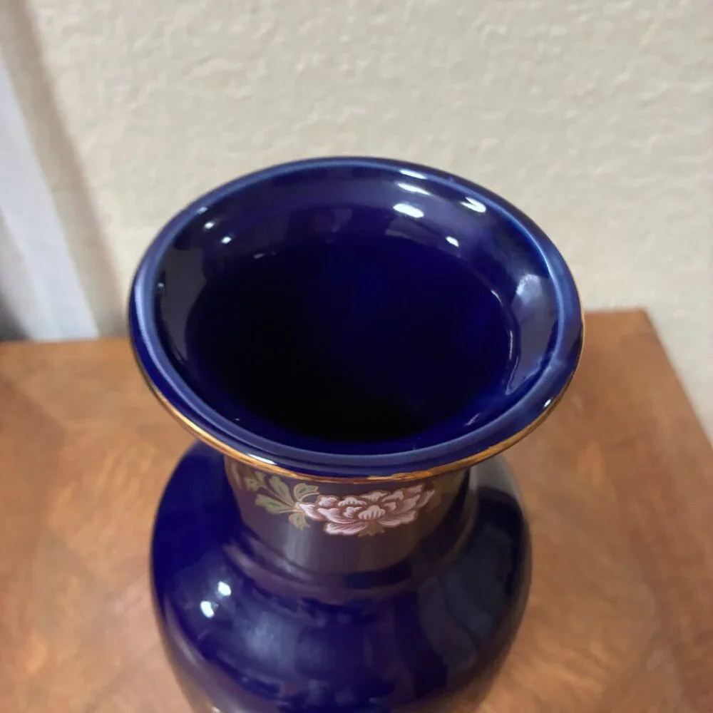 10 Inch Cobalt Blue Porcelain Vase Peacock Floral with Gold Trim Made In Japan.